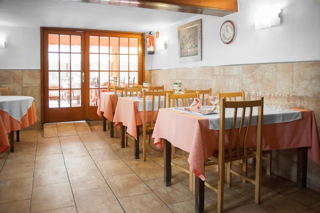 Hostal Montserrat Tona Phòng bức ảnh